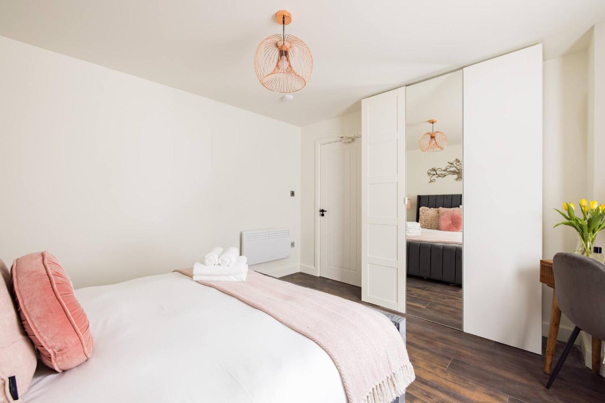 Wild Roses Serviced Apartments - Chelsea ลอนดอน ภายนอก รูปภาพ