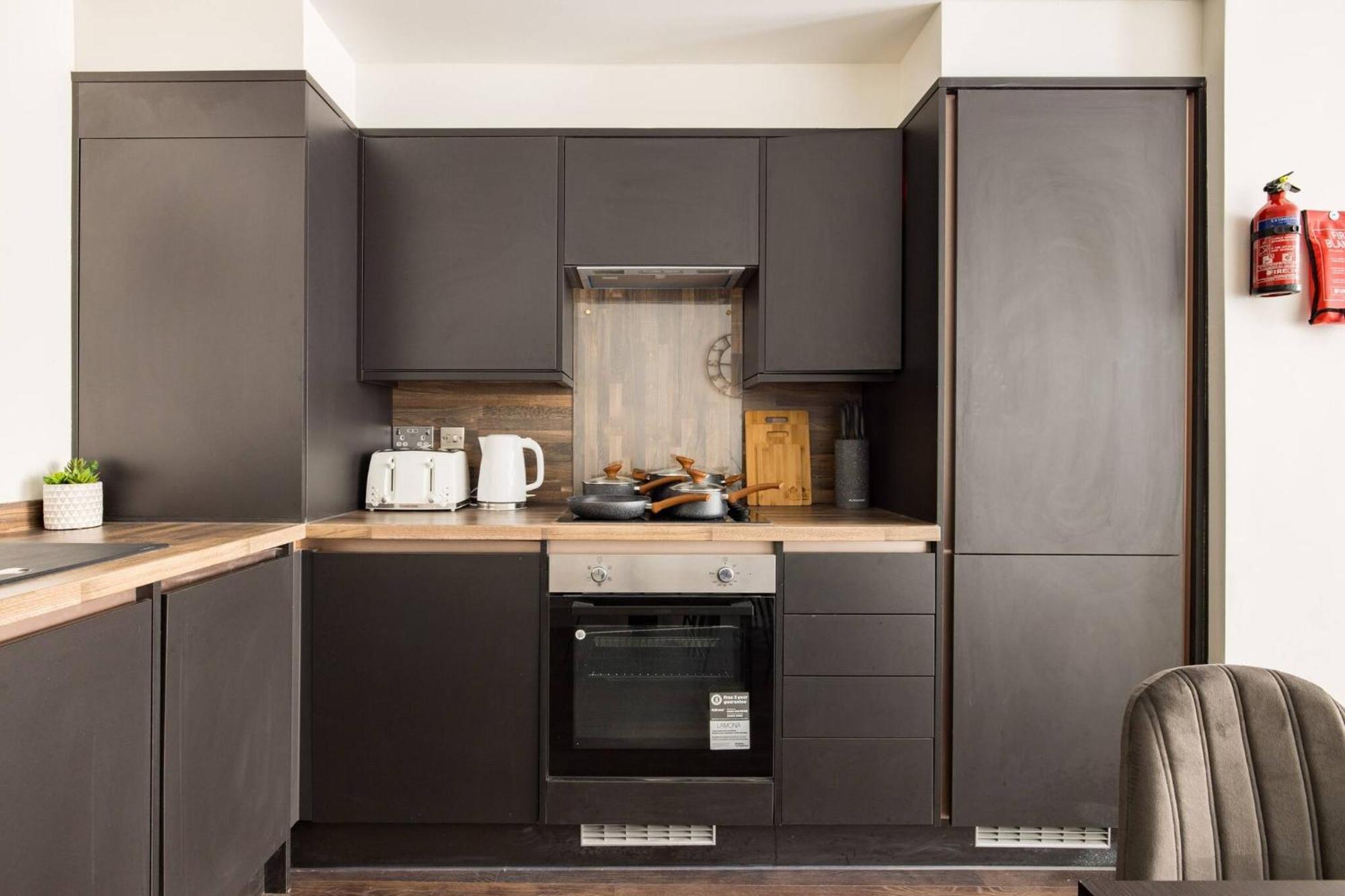 Wild Roses Serviced Apartments - Chelsea ลอนดอน ภายนอก รูปภาพ