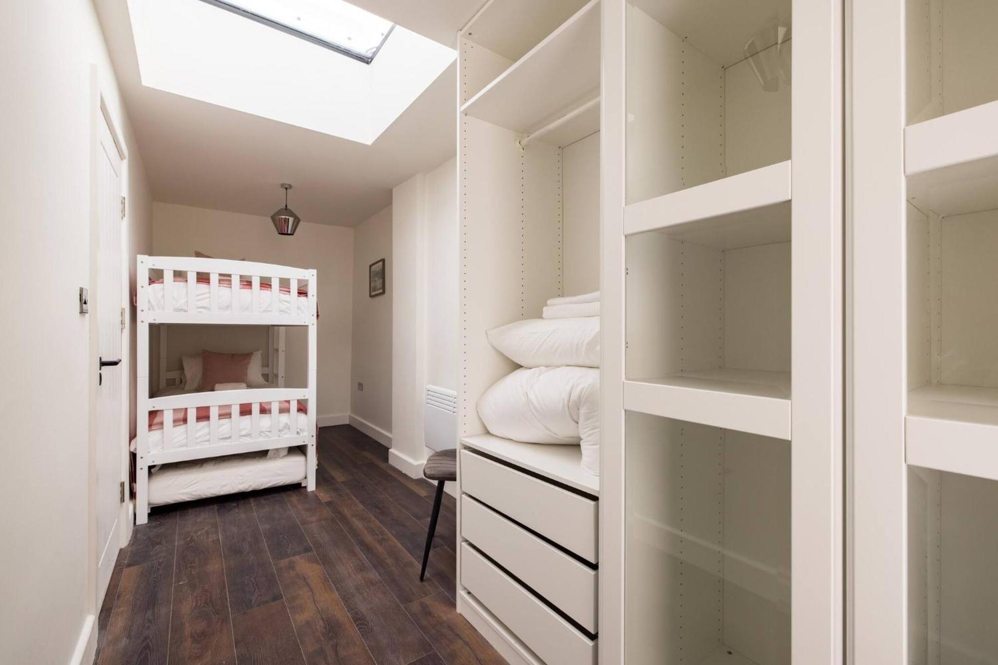 Wild Roses Serviced Apartments - Chelsea ลอนดอน ภายนอก รูปภาพ