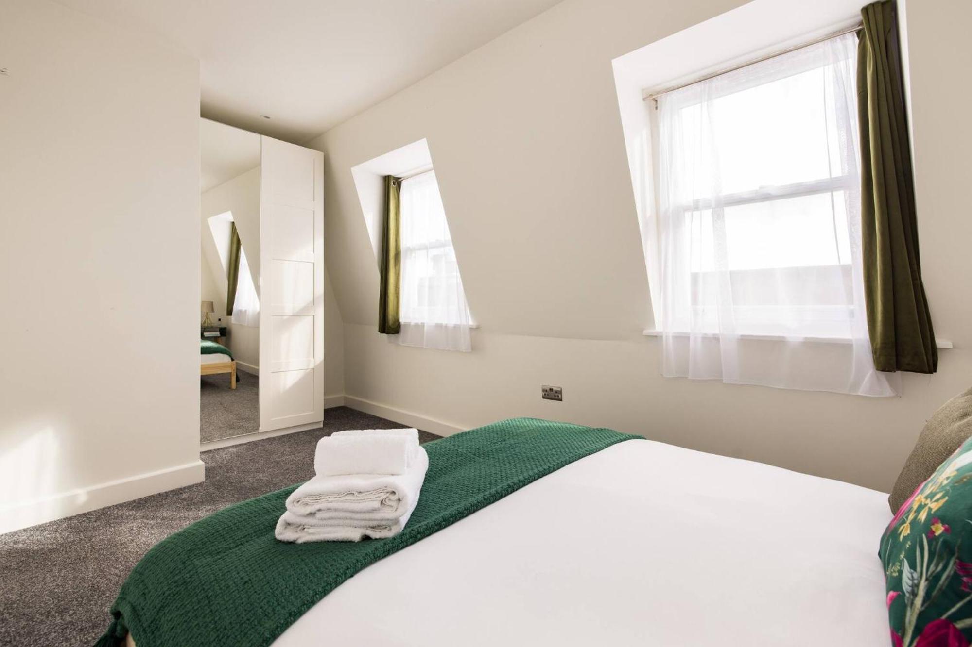 Wild Roses Serviced Apartments - Chelsea ลอนดอน ภายนอก รูปภาพ