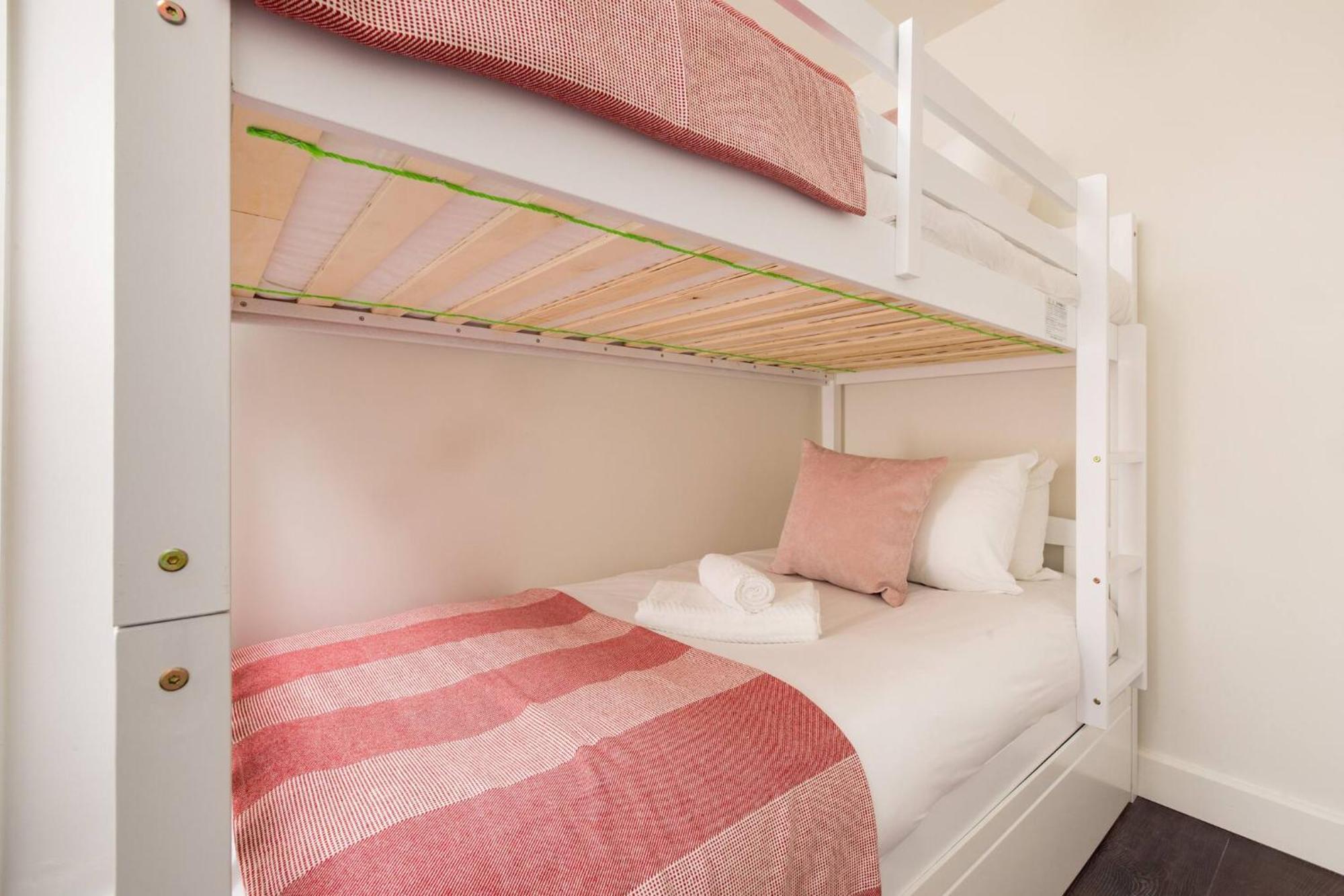 Wild Roses Serviced Apartments - Chelsea ลอนดอน ภายนอก รูปภาพ