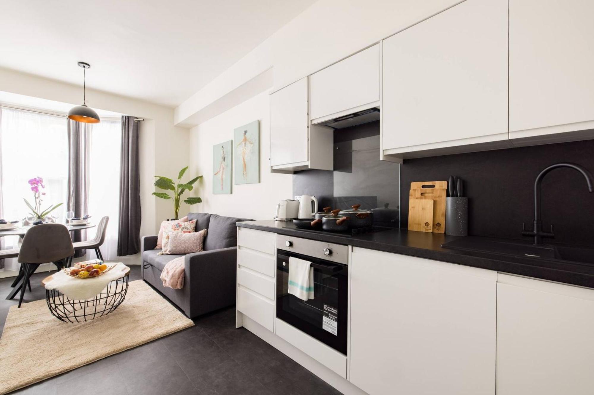 Wild Roses Serviced Apartments - Chelsea ลอนดอน ภายนอก รูปภาพ